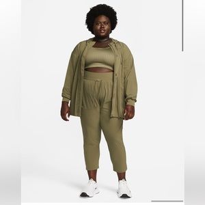 Nike bliss luxe 7/8 pants mid rise